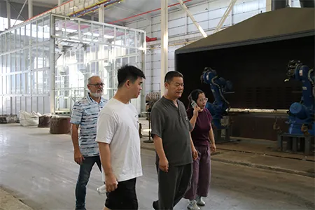 Foreign Customers Visit-3